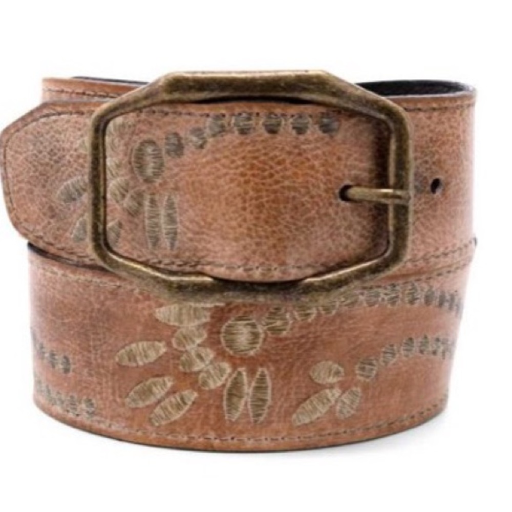 Brand new never worn Mohawk bed stu belt size medium.